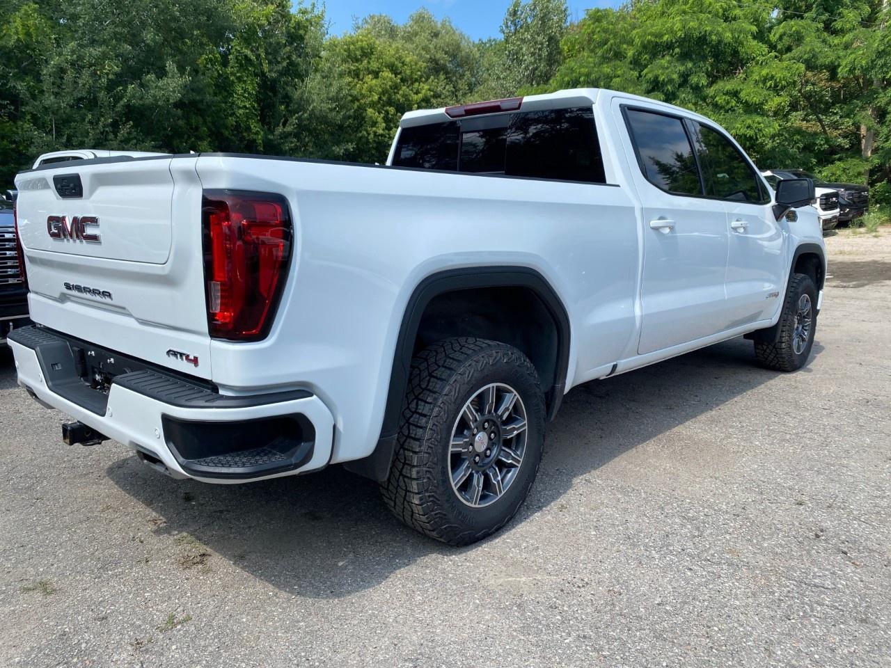 2025 GMC Sierra 1500 Crew Cab Standard Box 4-Wheel Drive AT4 Photo