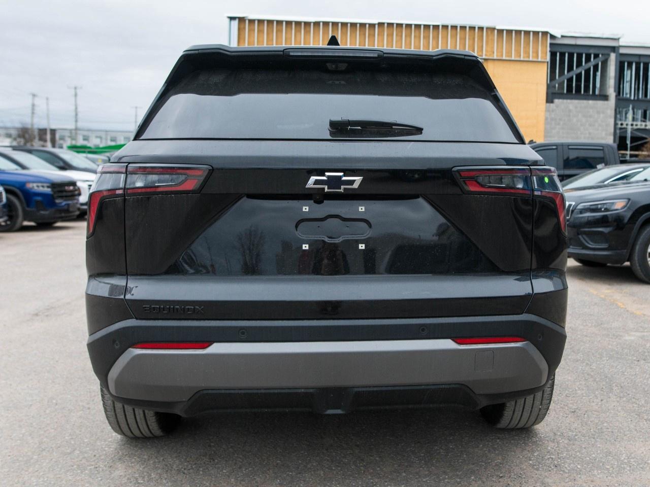 2026 Chevrolet Equinox FWD LT Photo