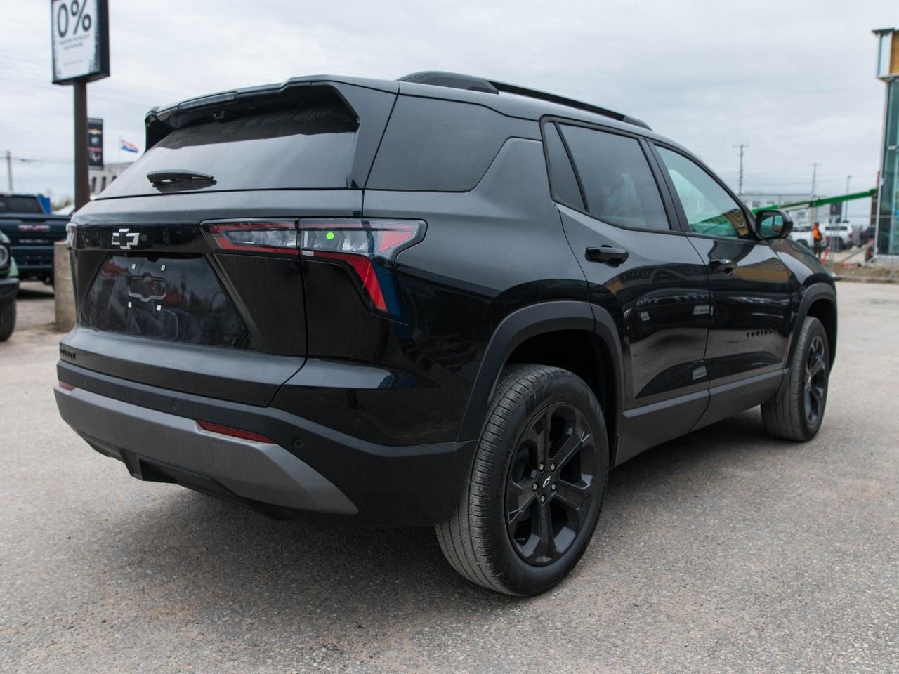 2026 Chevrolet Equinox FWD LT Photo