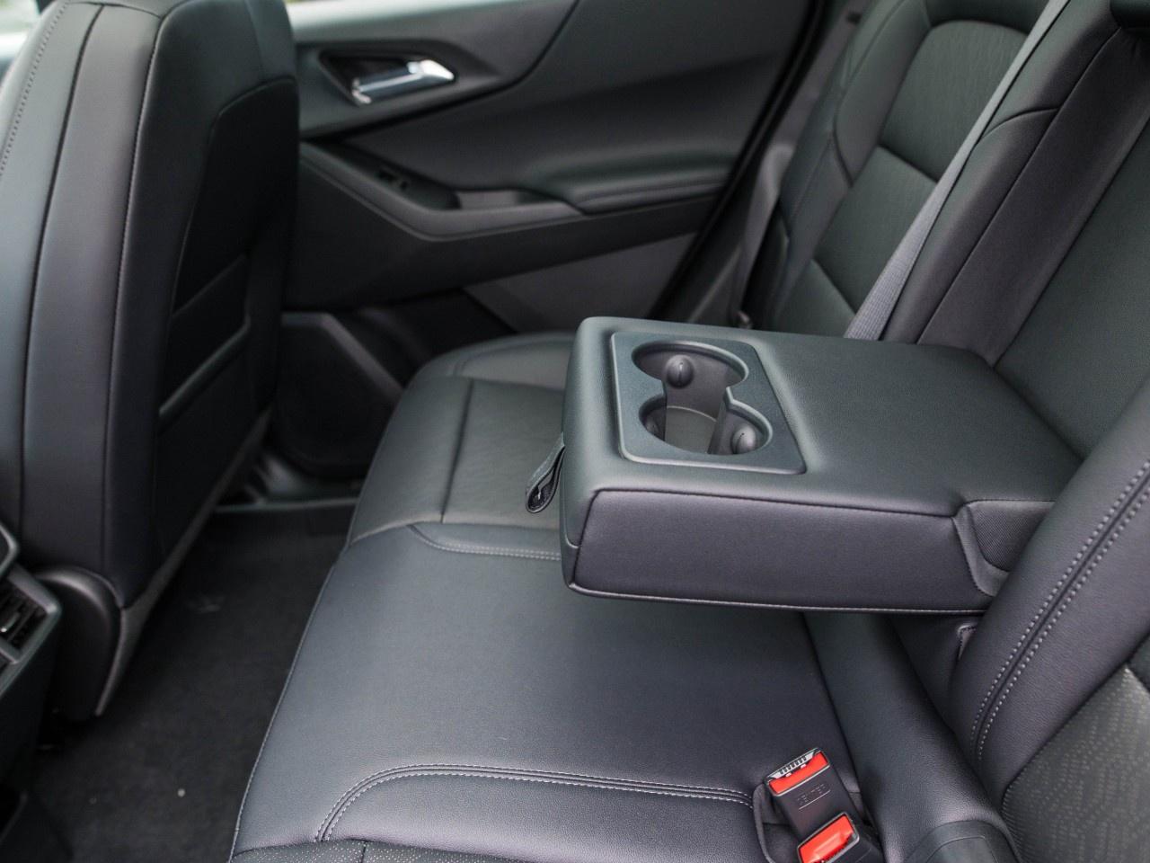 2026 Chevrolet Equinox FWD LT Photo