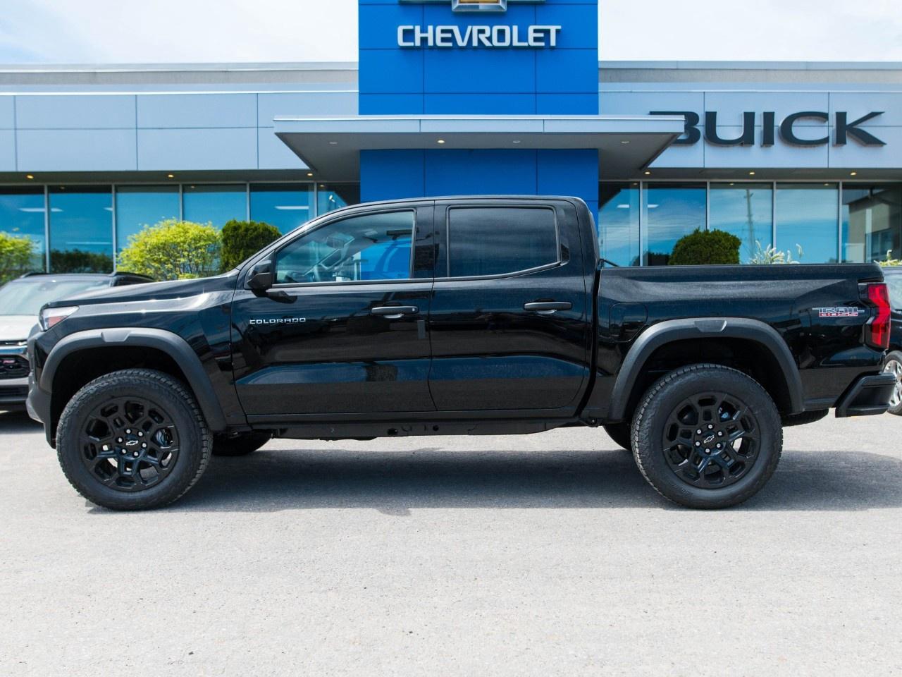 2026 Chevrolet Colorado Crew Cab Short Box 4-Wheel Drive Trail Boss Photo5