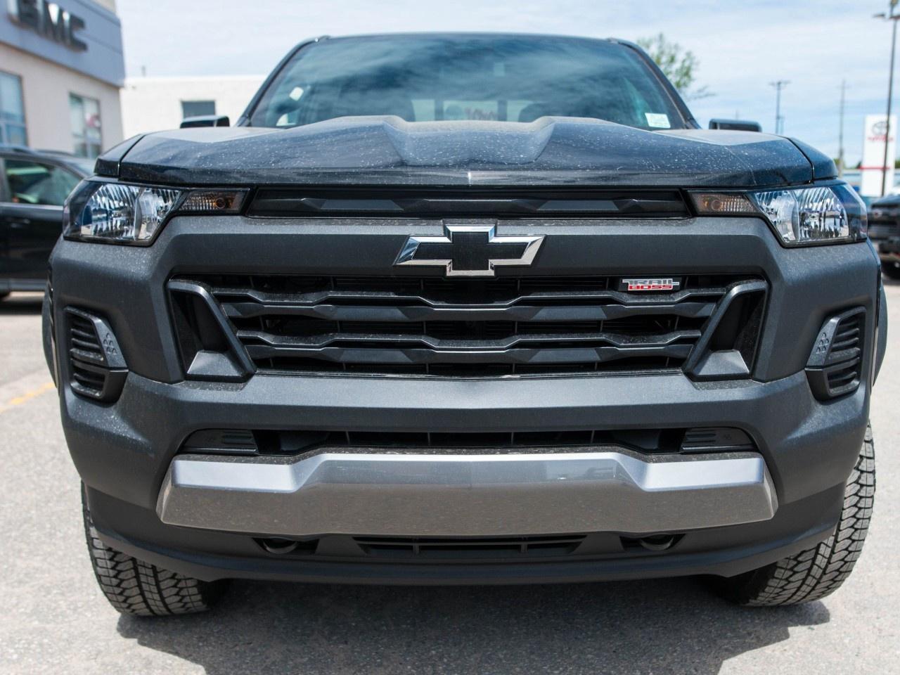 2026 Chevrolet Colorado Crew Cab Short Box 4-Wheel Drive Trail Boss Photo