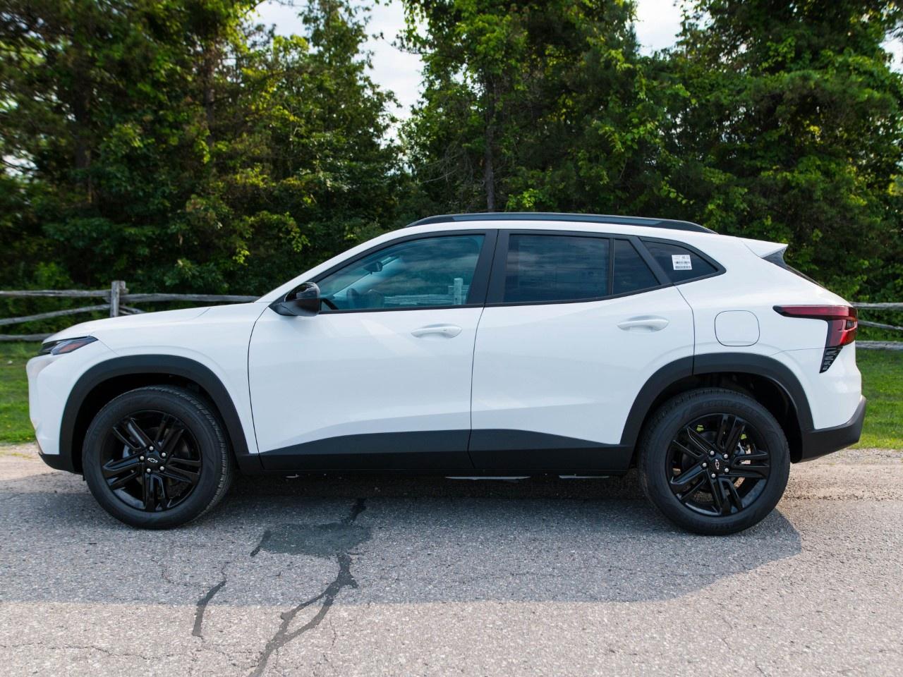 2026 Chevrolet Trax FWD 4dr ACTIV Photo5