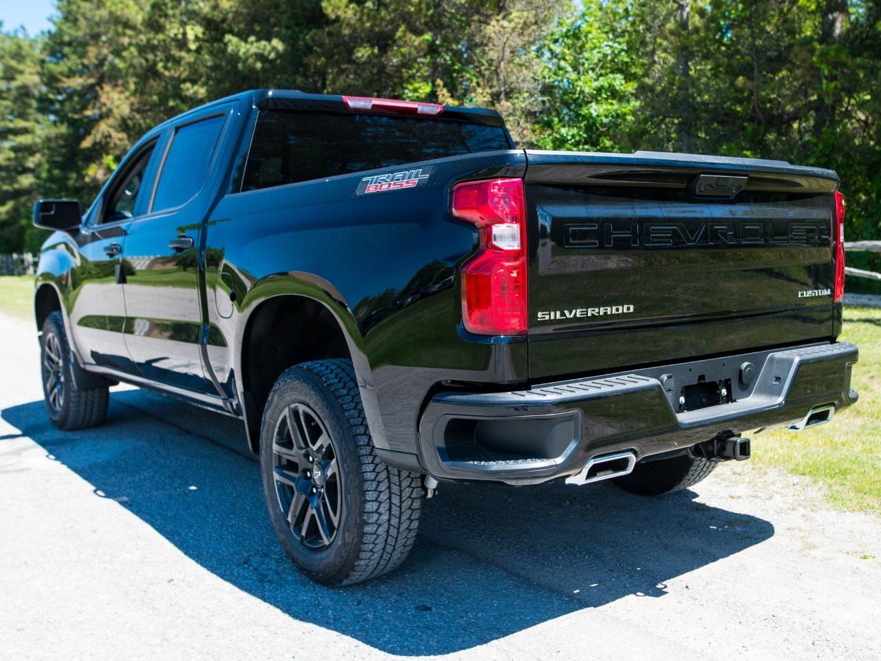 2026 Chevrolet Silverado 1500 Crew Cab Short Box 4-Wheel Drive Custom Trail Boss Photo