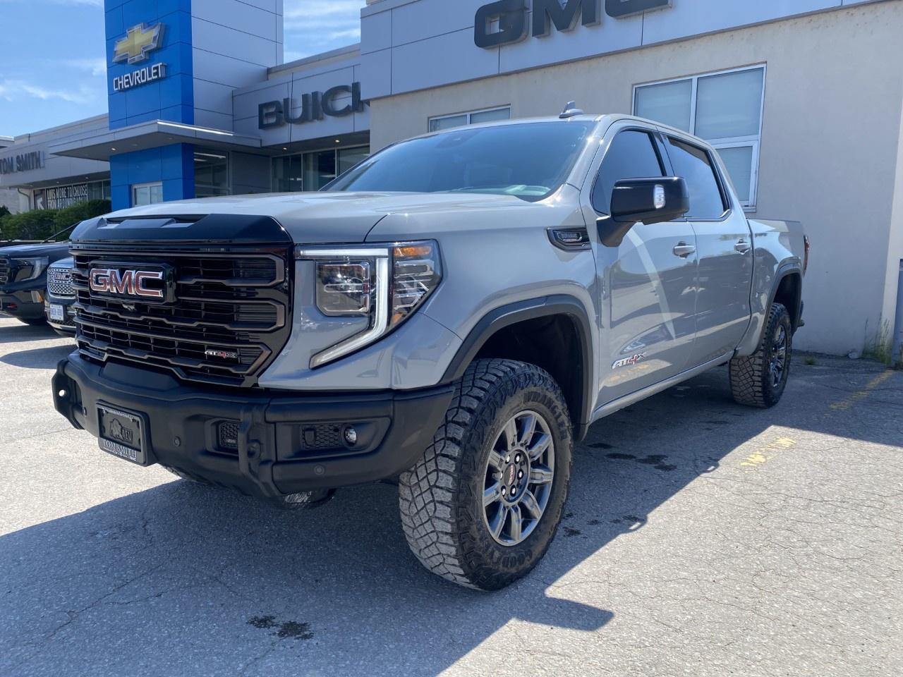 2025 GMC Sierra 1500 Crew Cab Short Box 4-Wheel Drive AT4X Photo5