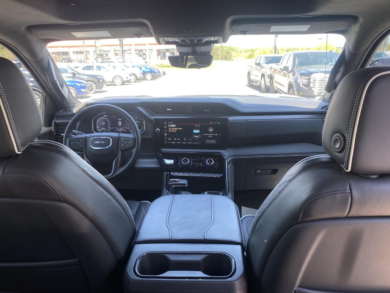 2025 GMC Sierra 1500 Crew Cab Short Box 4-Wheel Drive AT4X Photo