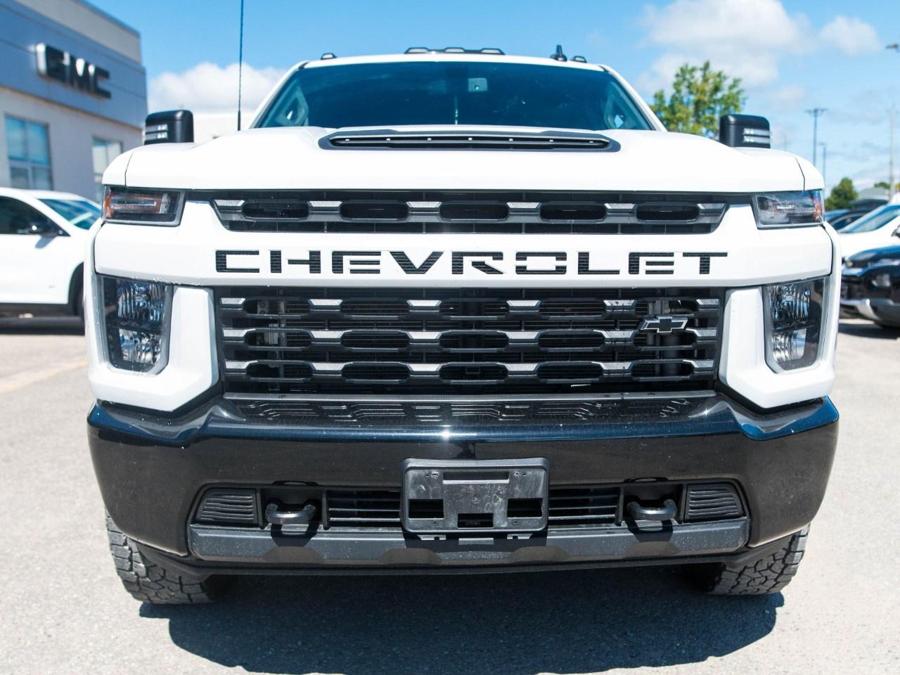 2023 Chevrolet SILVERADO 2500HD 4WD Crew Cab Standard Box Custom Photo