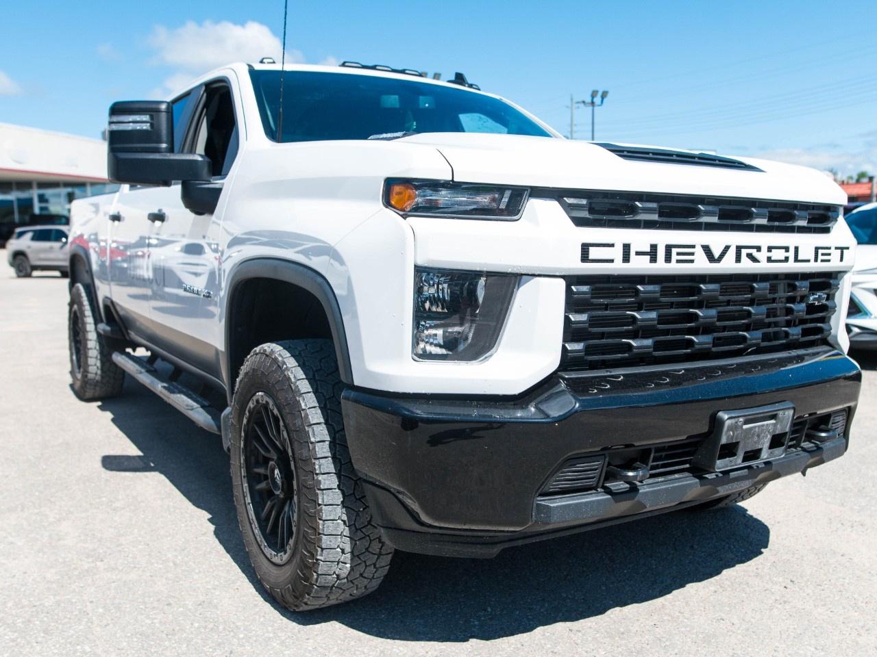 2023 Chevrolet SILVERADO 2500HD 4WD Crew Cab Standard Box Custom Photo