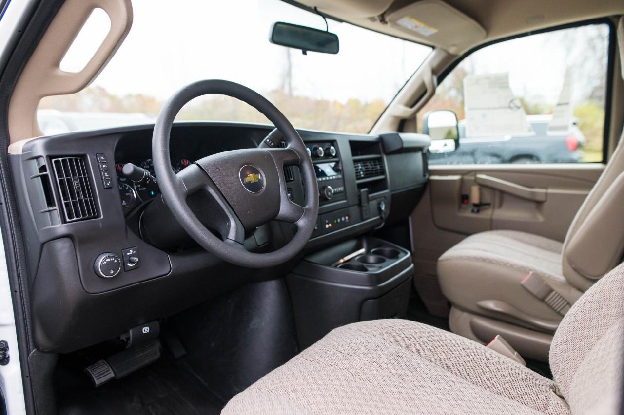 2025 Chevrolet Express Cargo Van 2500 Extended Wheelbase Rear-Wheel Drive Photo