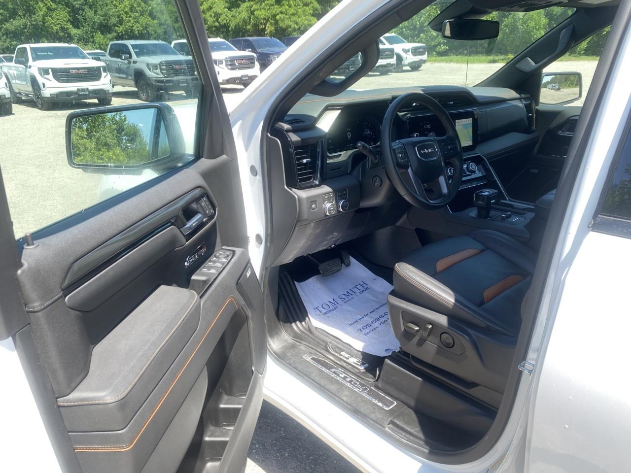 2026 GMC Sierra 1500 Crew Cab Standard Box 4-Wheel Drive AT4 Photo