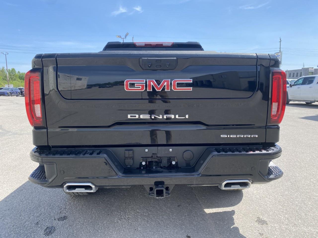 2025 GMC Sierra 1500 Crew Cab Short Box 4-Wheel Drive Denali Photo4