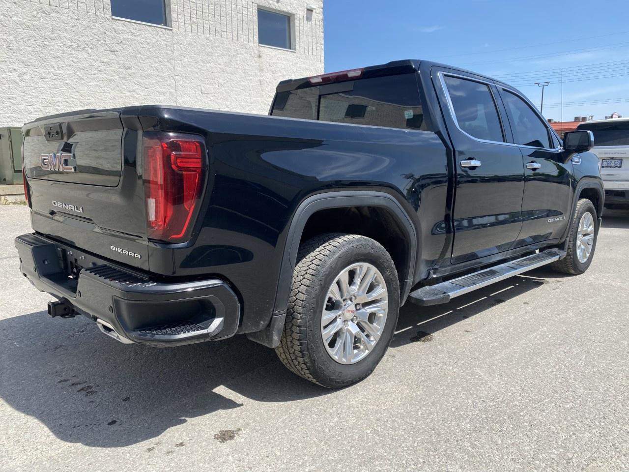 2025 GMC Sierra 1500 Crew Cab Short Box 4-Wheel Drive Denali Photo