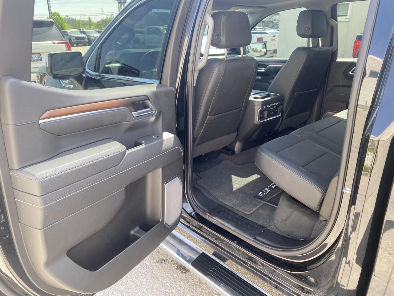 2025 GMC Sierra 1500 Crew Cab Short Box 4-Wheel Drive Denali Photo