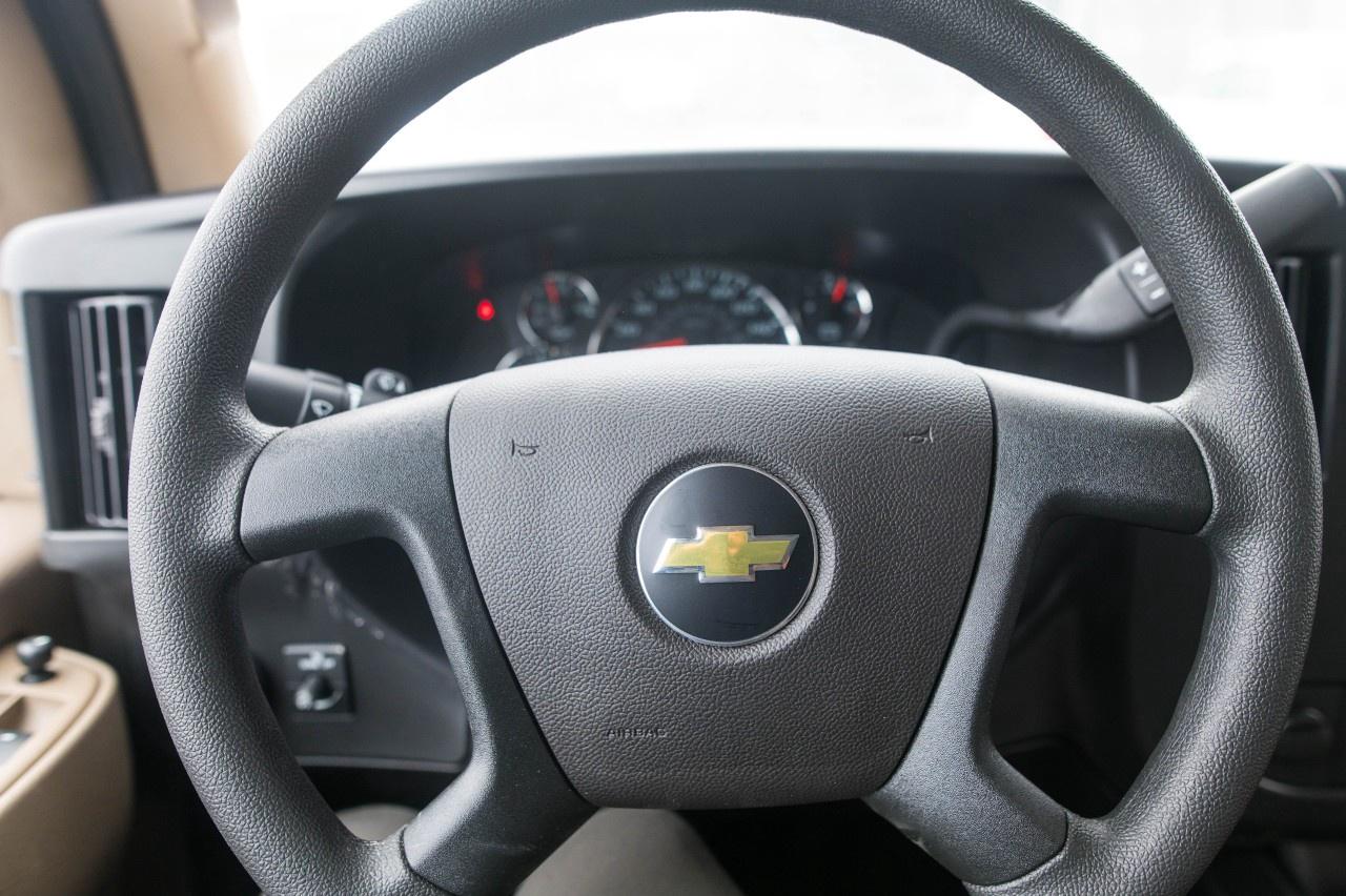 2026 Chevrolet Express Cargo Van 2500 Extended Wheelbase Rear-Wheel Drive Photo