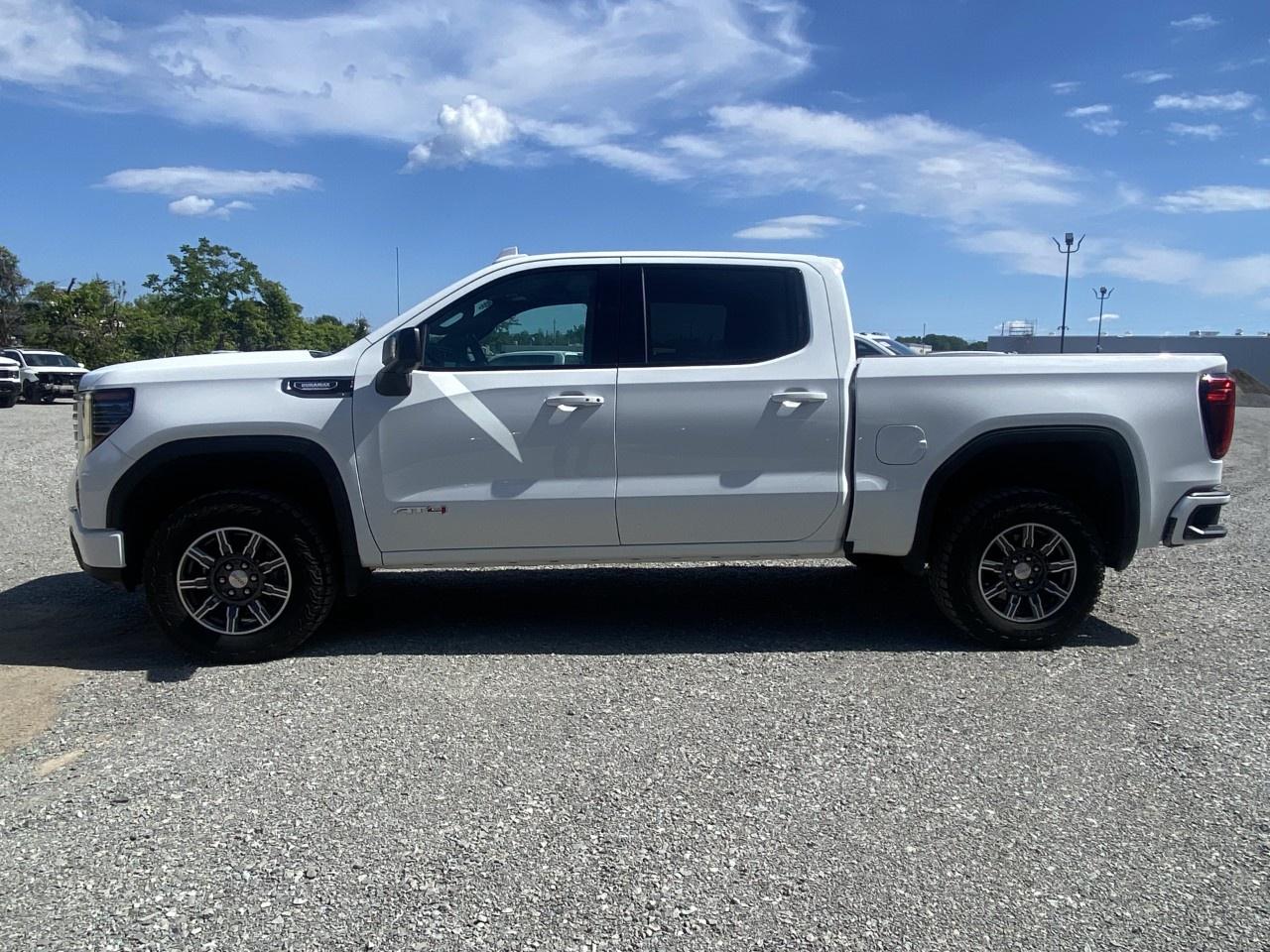 2026 GMC Sierra 1500 Crew Cab Short Box 4-Wheel Drive AT4 Photo