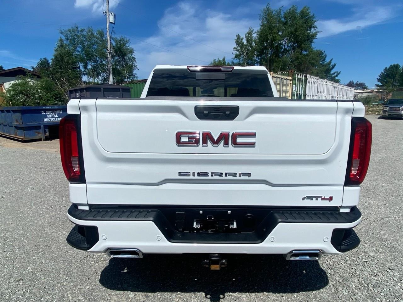 2026 GMC Sierra 1500 Crew Cab Short Box 4-Wheel Drive AT4 Photo