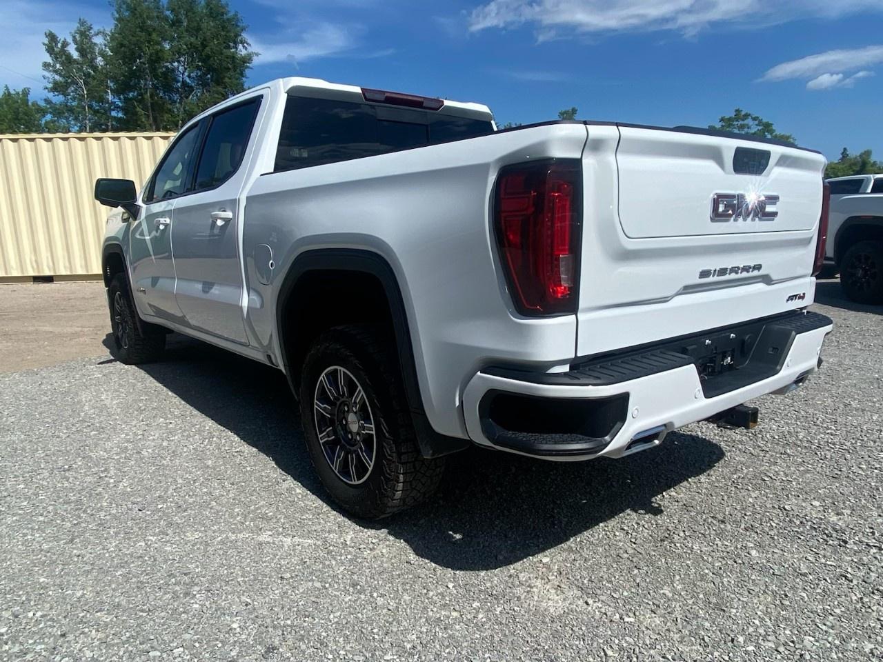 2026 GMC Sierra 1500 Crew Cab Short Box 4-Wheel Drive AT4 Photo