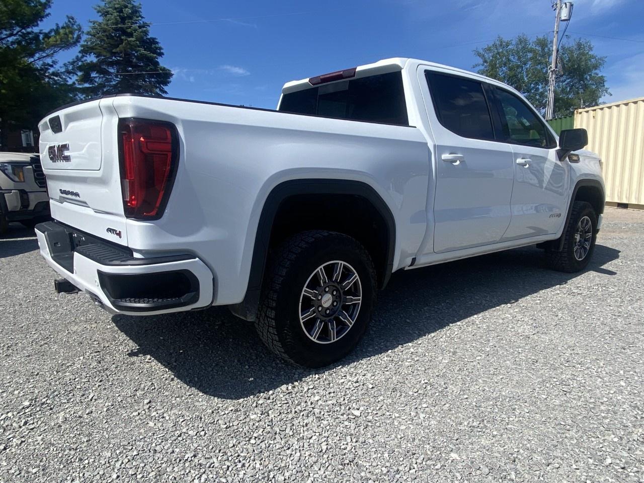 2026 GMC Sierra 1500 Crew Cab Short Box 4-Wheel Drive AT4 Photo