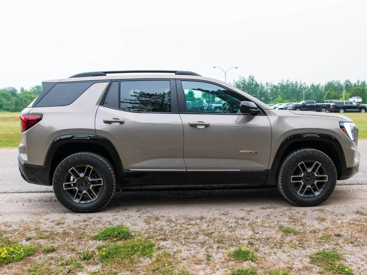 2027 GMC Terrain AWD AT4 Photo