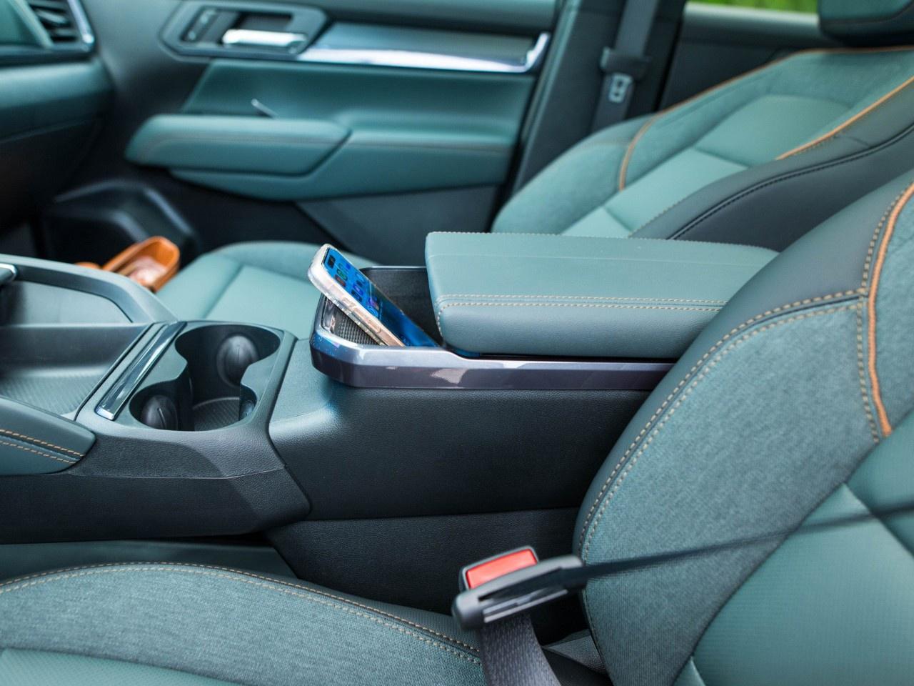 2027 GMC Terrain AWD AT4 Photo