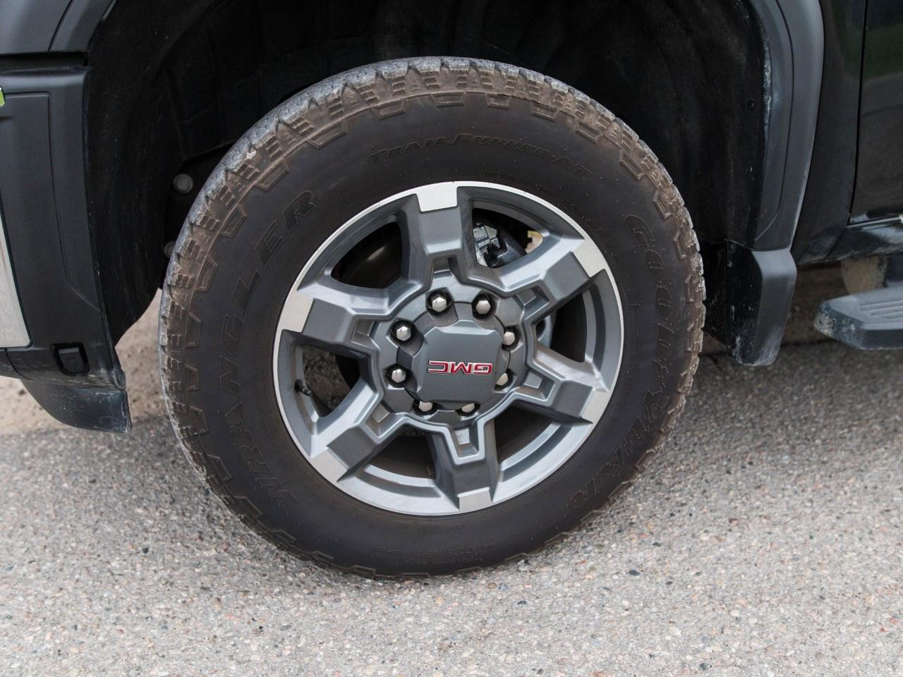 2026 GMC SIERRA 2500HD Crew Cab Standard Box 4-Wheel Drive SLE Photo