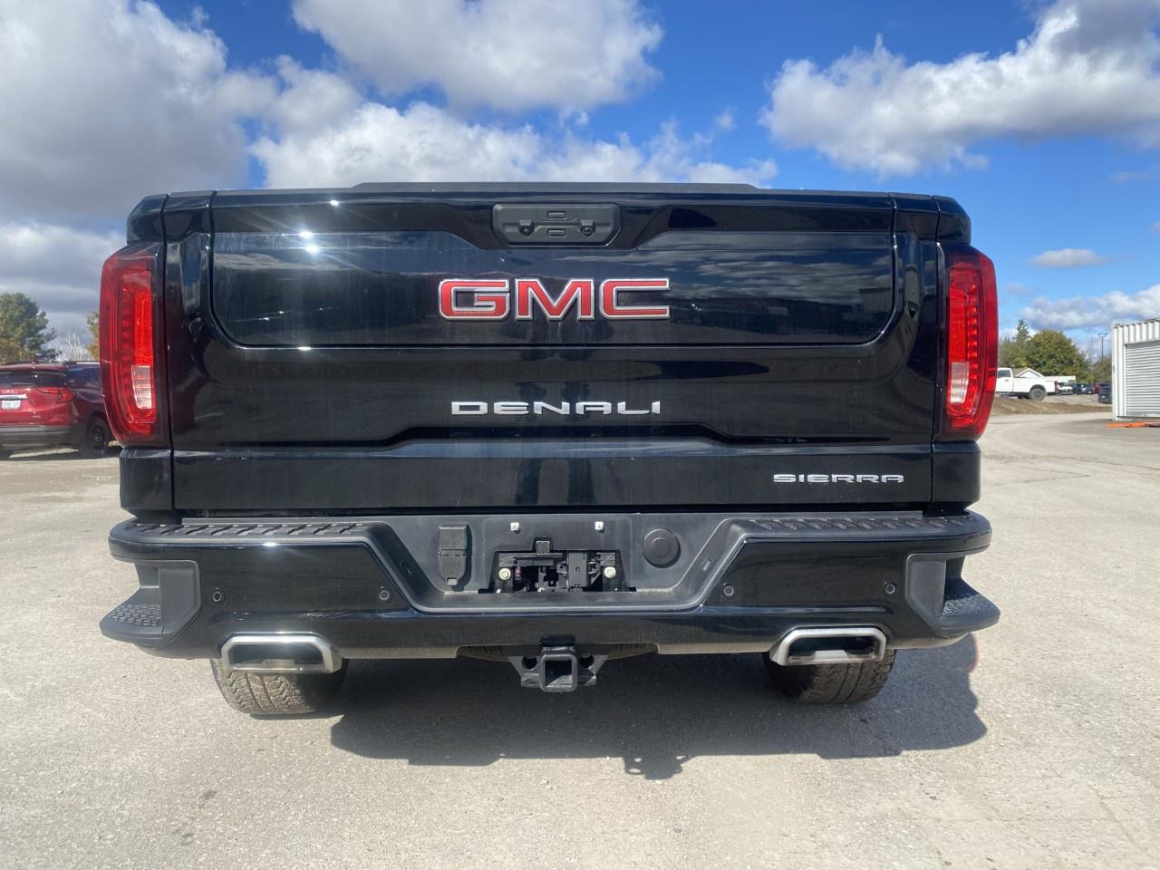 2025 GMC Sierra 1500 Crew Cab Short Box 4-Wheel Drive Denali Photo4