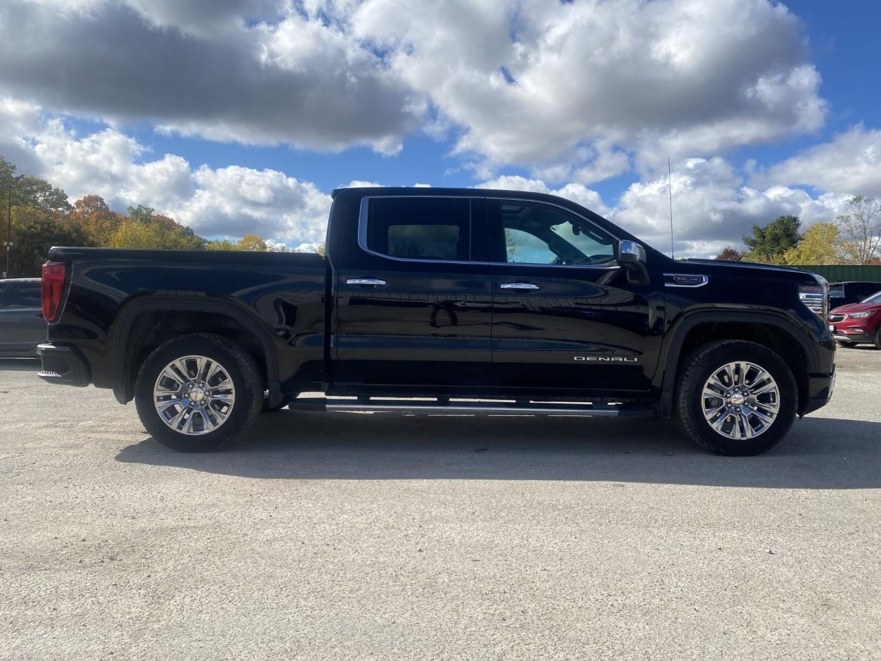 2025 GMC Sierra 1500 Crew Cab Short Box 4-Wheel Drive Denali Photo