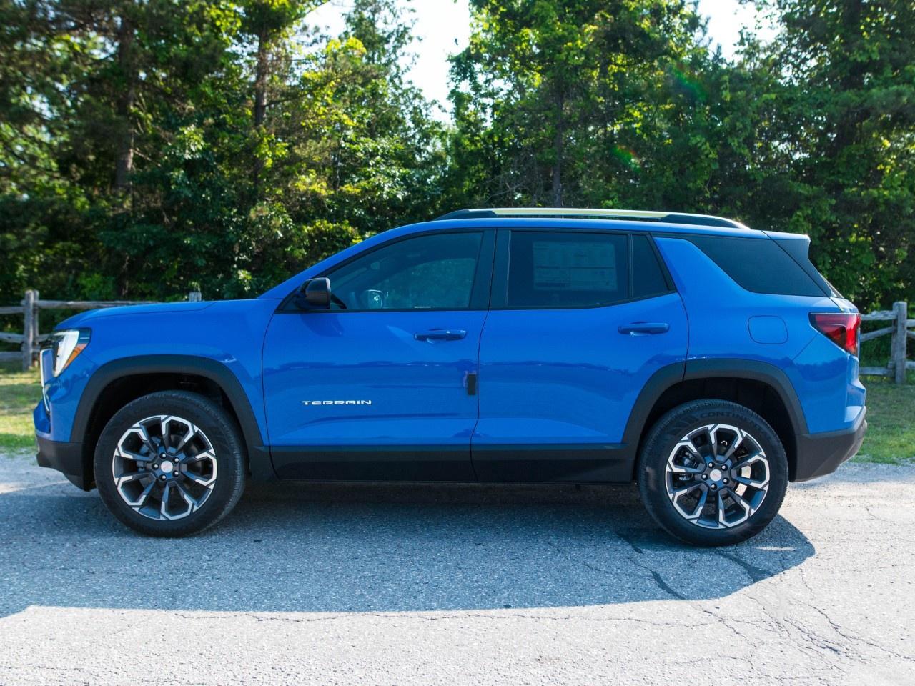 2027 GMC Terrain AWD Elevation Photo5