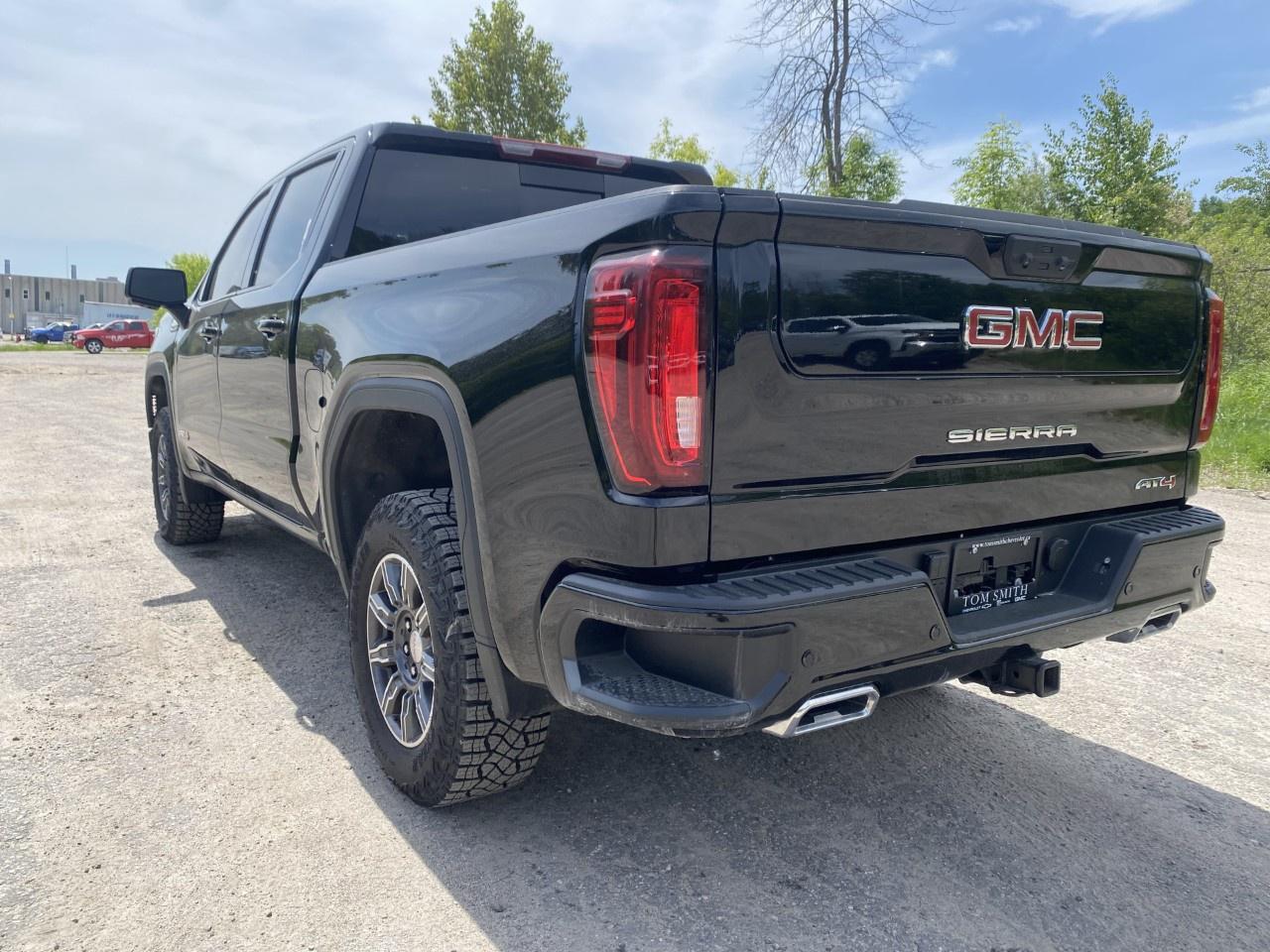 2025 GMC Sierra 1500 Crew Cab Short Box 4-Wheel Drive AT4 Photo