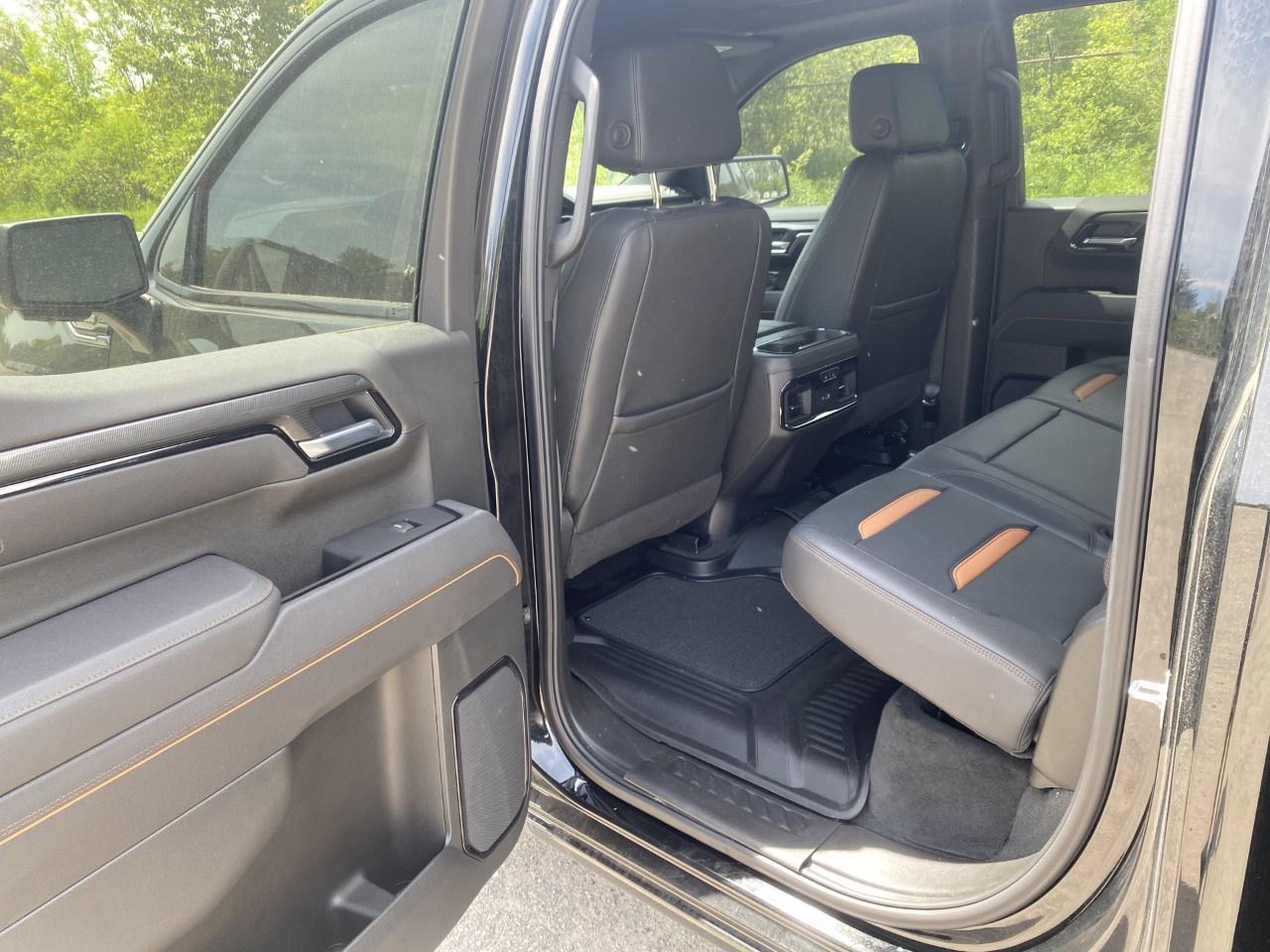 2025 GMC Sierra 1500 Crew Cab Short Box 4-Wheel Drive AT4 Photo
