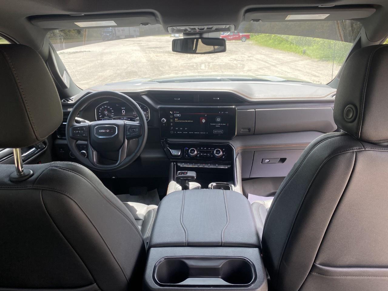 2025 GMC Sierra 1500 Crew Cab Short Box 4-Wheel Drive AT4 Photo