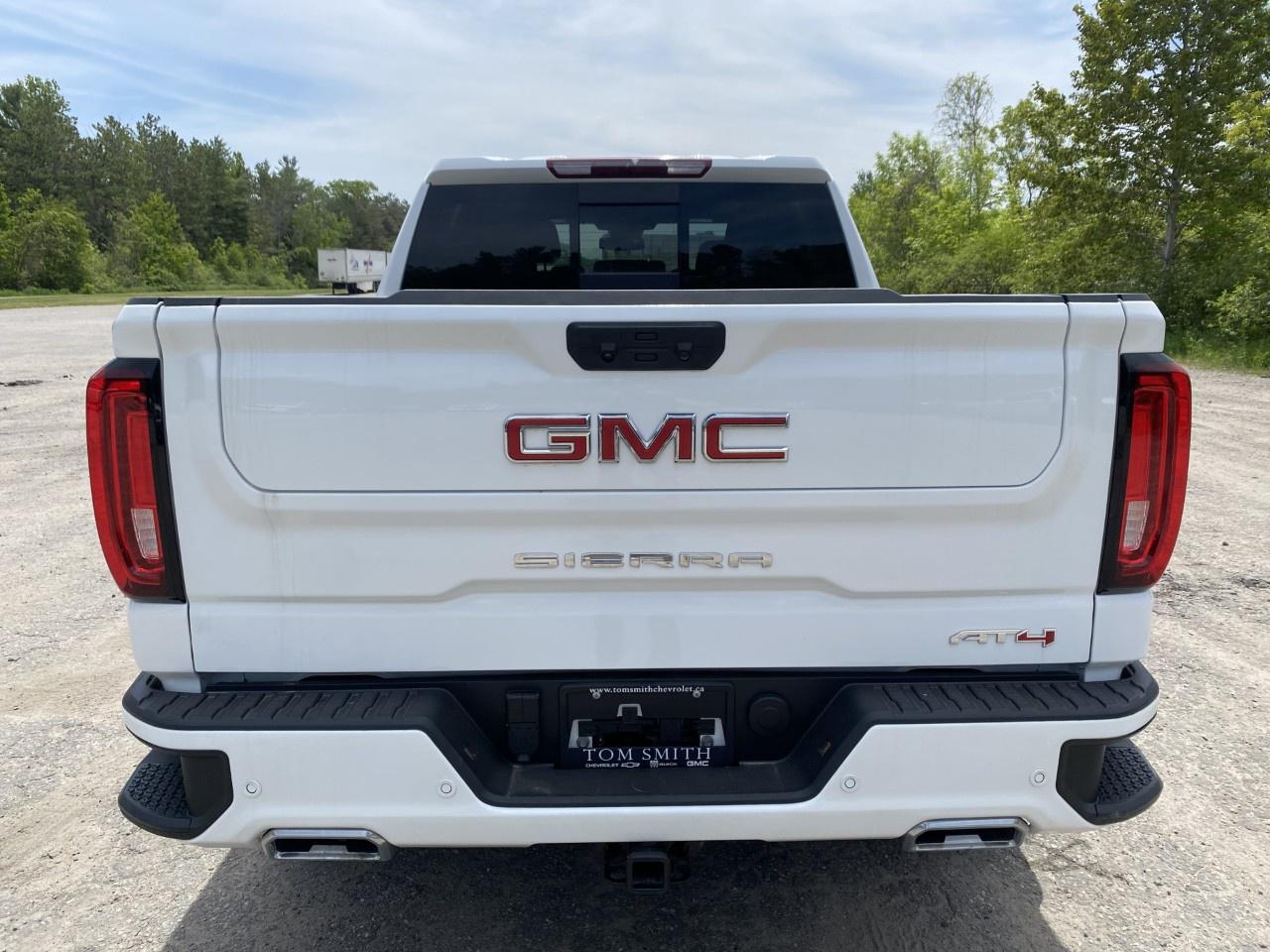 2025 GMC Sierra 1500 Crew Cab Short Box 4-Wheel Drive AT4 Photo
