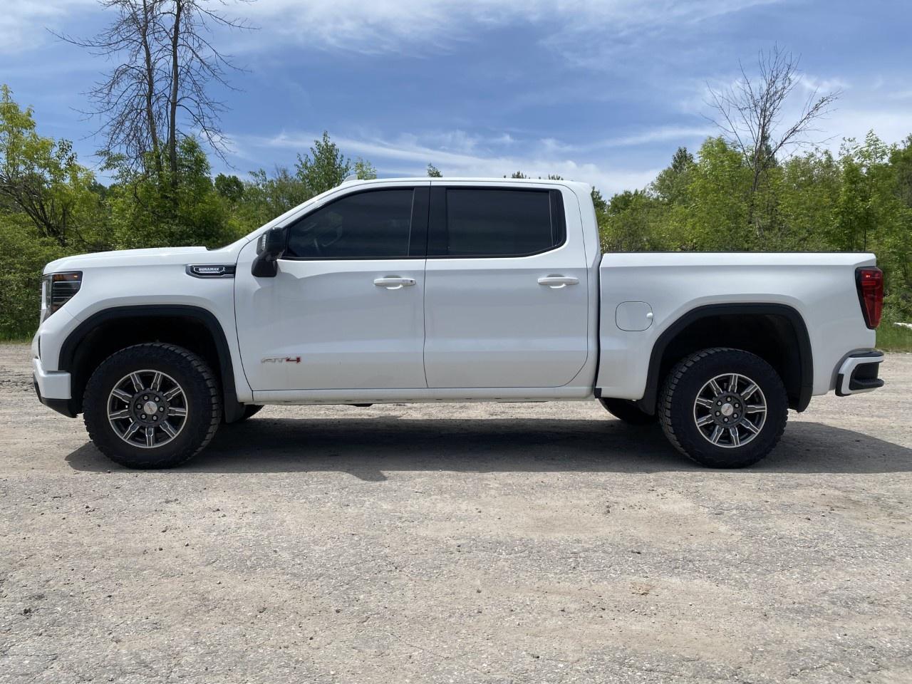 2025 GMC Sierra 1500 Crew Cab Short Box 4-Wheel Drive AT4 Photo2