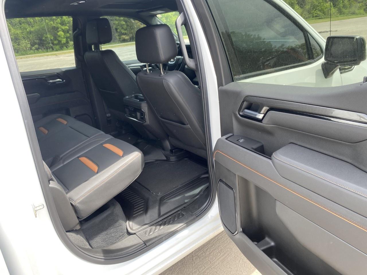 2025 GMC Sierra 1500 Crew Cab Short Box 4-Wheel Drive AT4 Photo