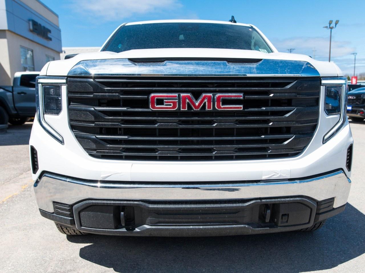 2026 GMC Sierra 1500 Double Cab Standard Box 4-Wheel Drive Pro Photo