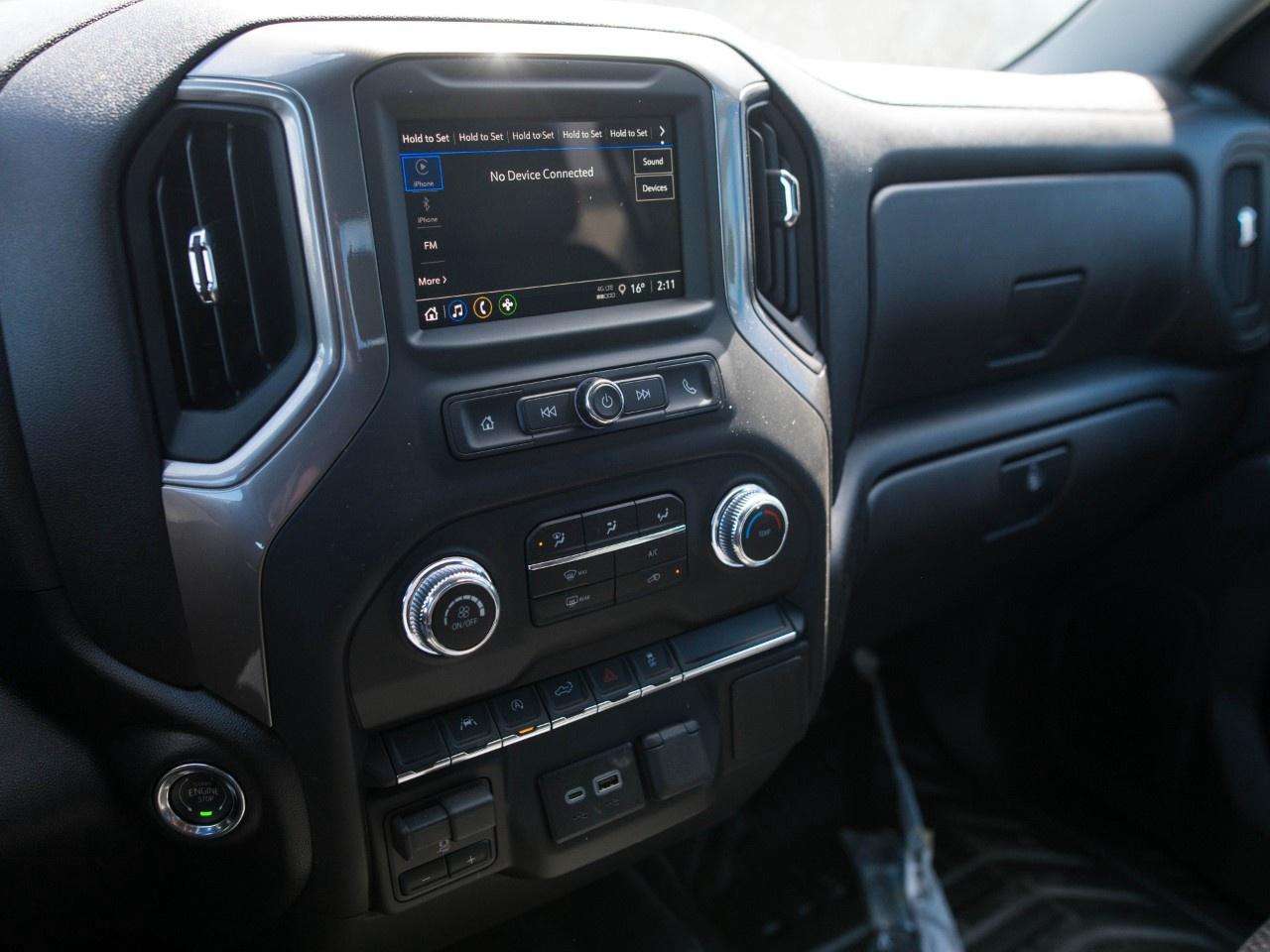 2026 GMC Sierra 1500 Double Cab Standard Box 4-Wheel Drive Pro Photo