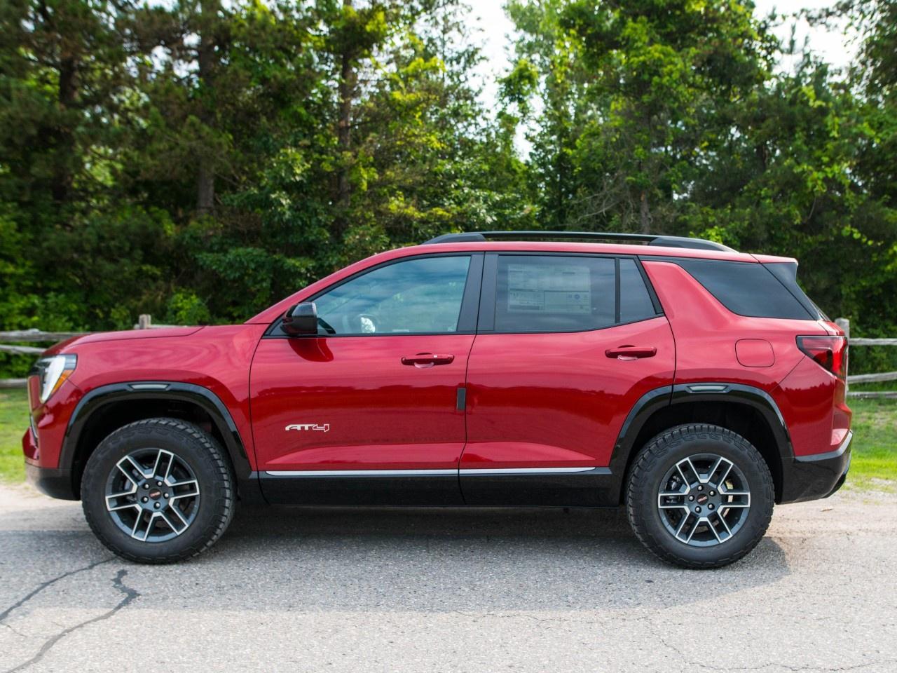 2027 GMC Terrain AWD AT4 Photo1
