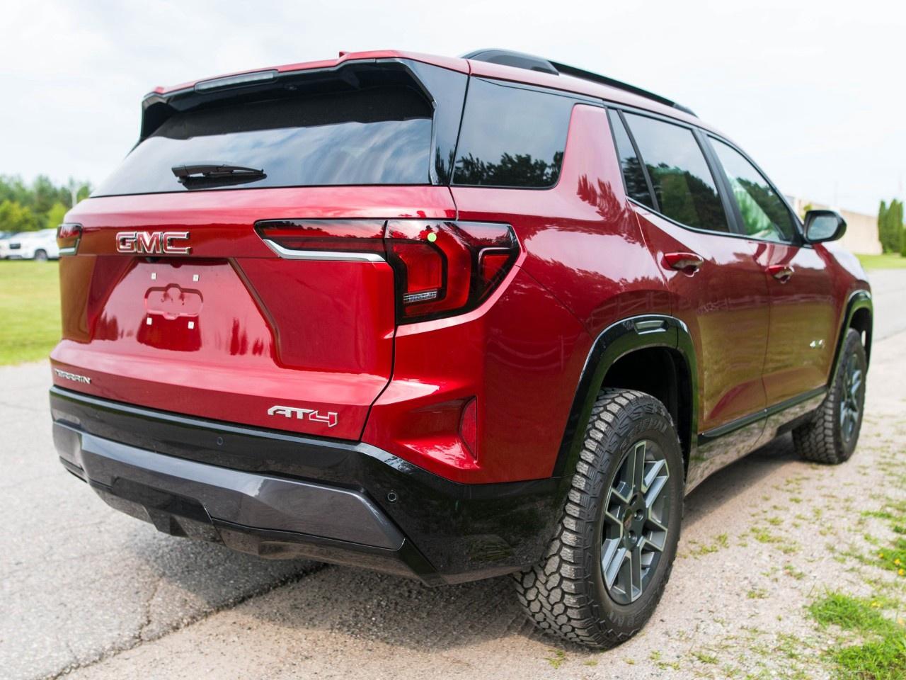 2027 GMC Terrain AWD AT4 Photo