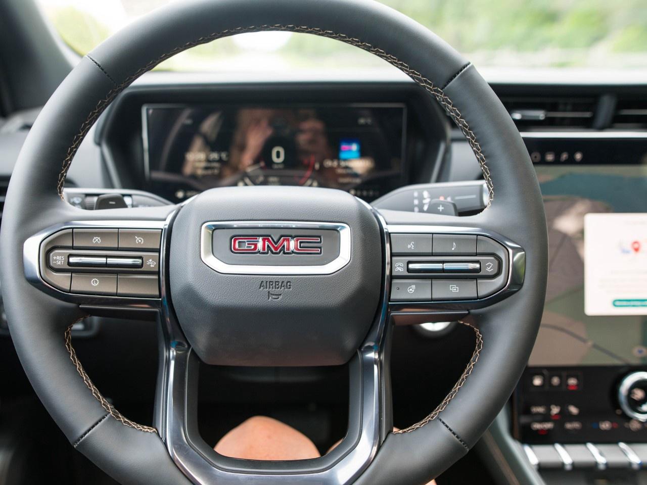 2027 GMC Terrain AWD AT4 Photo