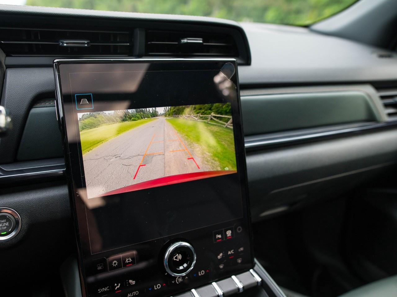 2027 GMC Terrain AWD AT4 Photo