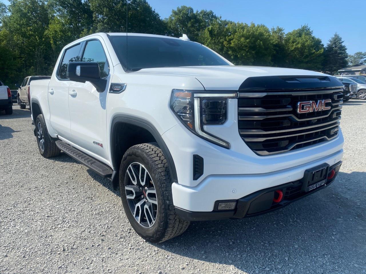 2025 GMC Sierra 1500 Crew Cab Short Box 4-Wheel Drive AT4 Photo