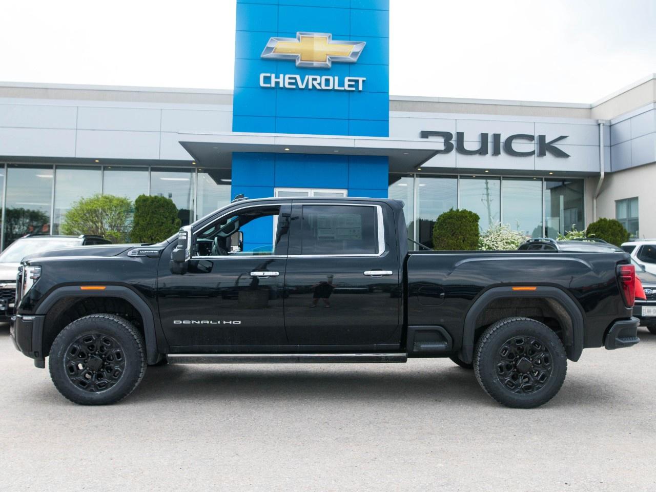 2026 GMC SIERRA 2500HD Crew Cab Standard Box 4-Wheel Drive Denali Ultimate Photo5