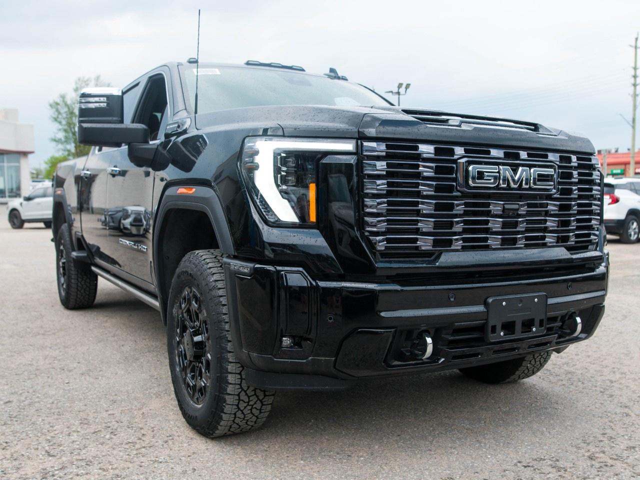 2026 GMC SIERRA 2500HD Crew Cab Standard Box 4-Wheel Drive Denali Ultimate Photo