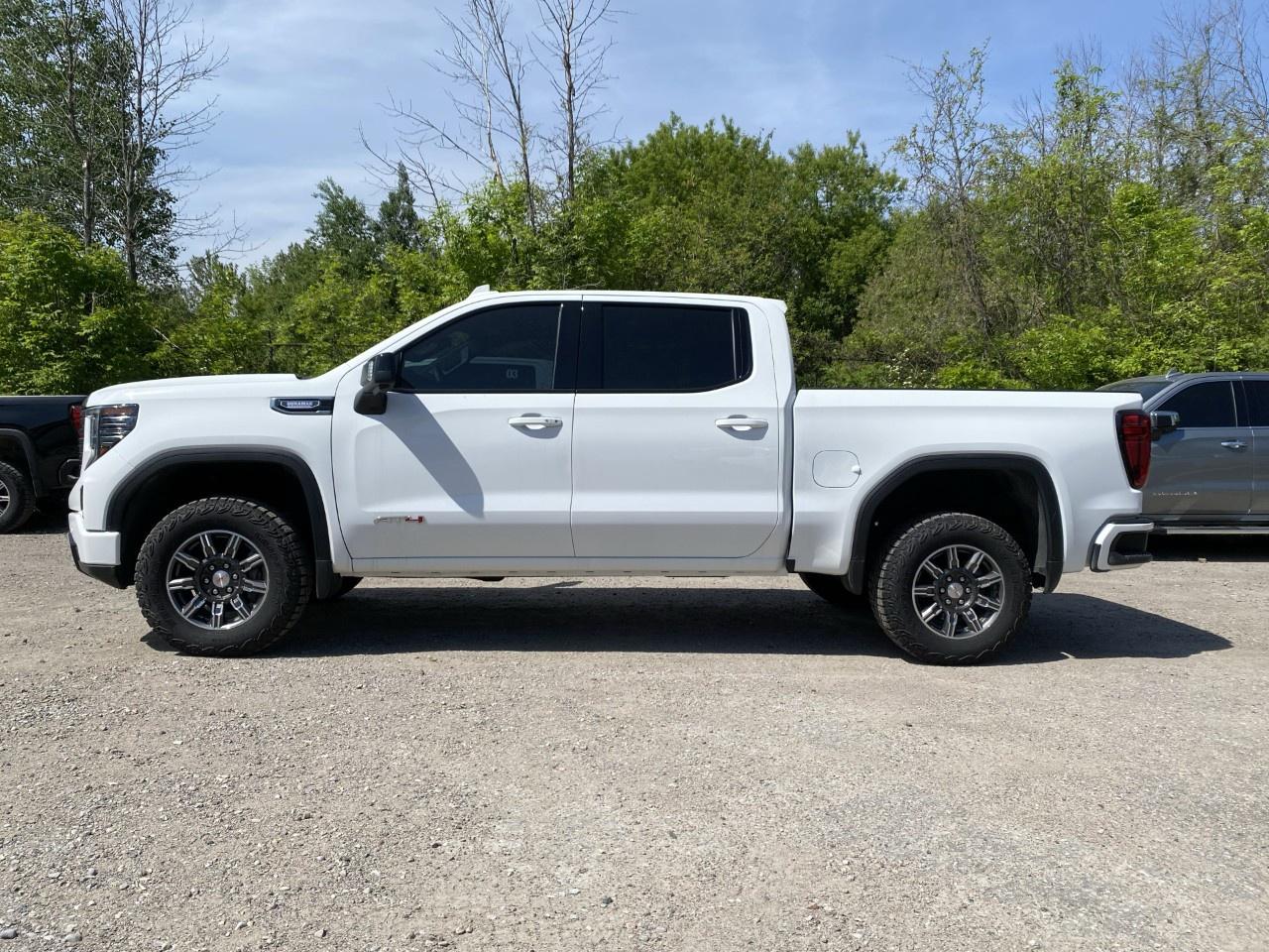 2025 GMC Sierra 1500 Crew Cab Short Box 4-Wheel Drive AT4 Photo