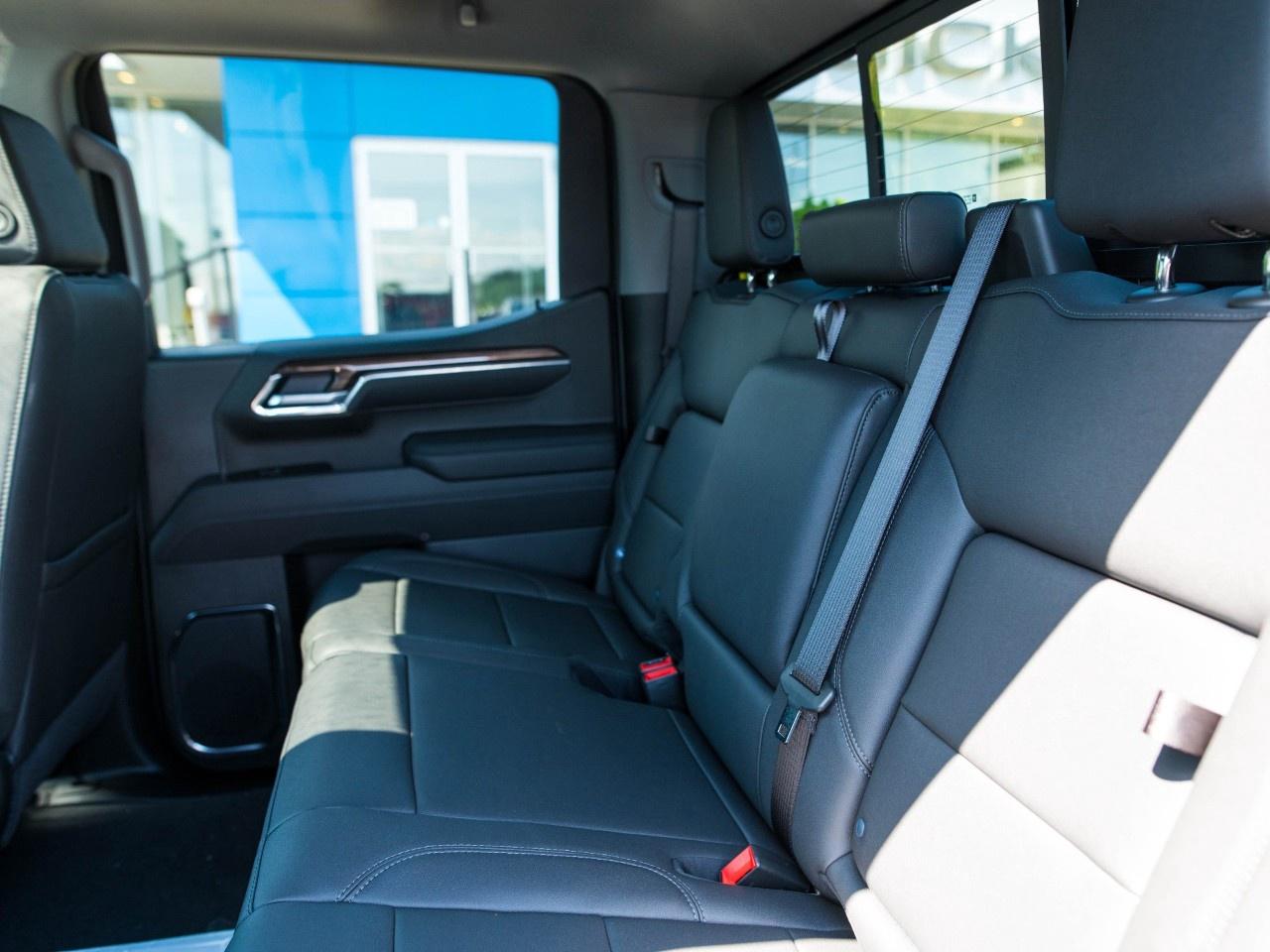 2026 Chevrolet Silverado 1500 Crew Cab Short Box 4-Wheel Drive LT Trail Boss Photo