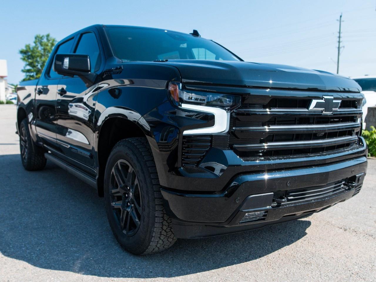 2026 Chevrolet Silverado 1500 Crew Cab Short Box 4-Wheel Drive High Country Photo