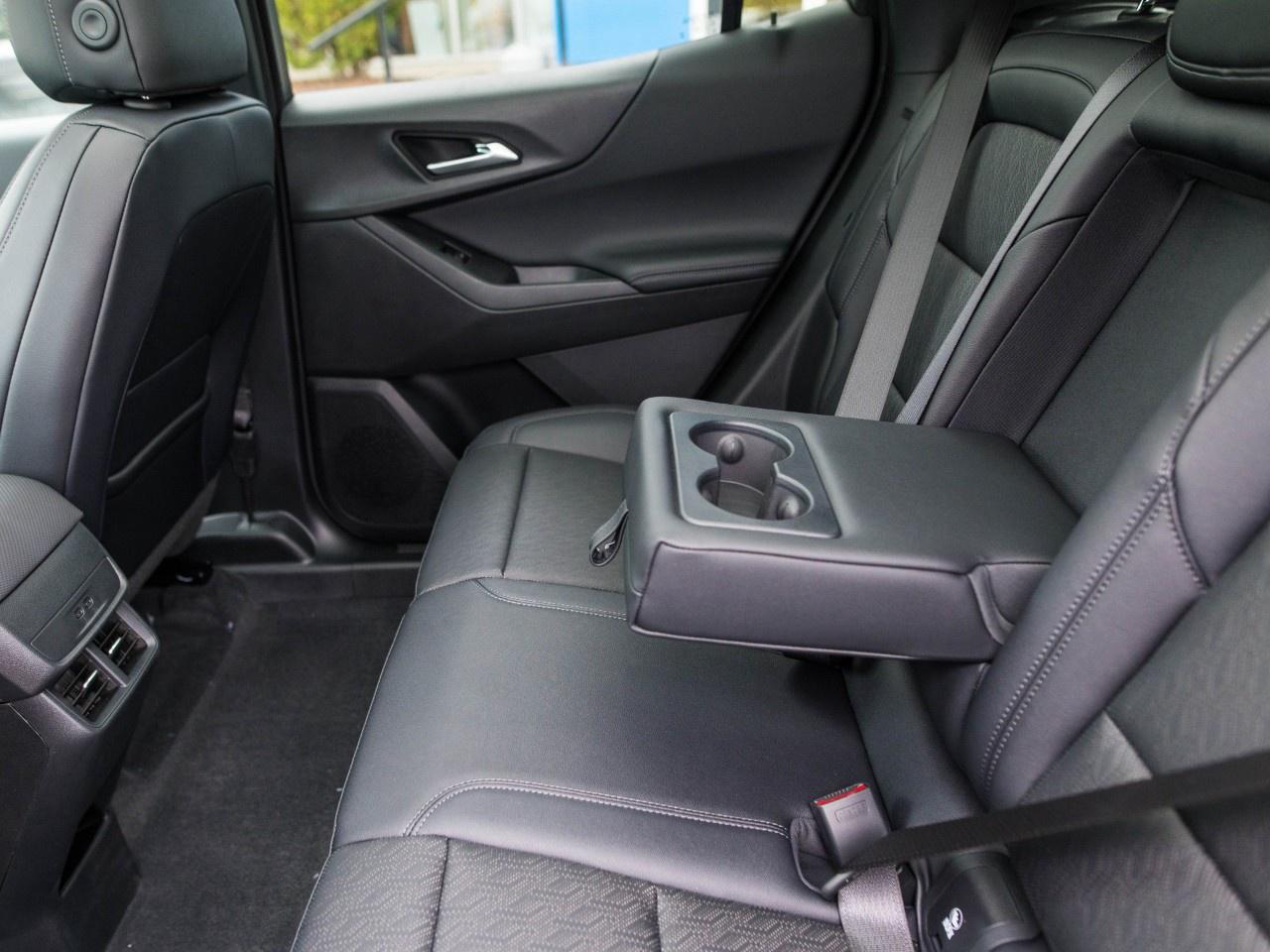 2026 Chevrolet Equinox FWD LT Photo