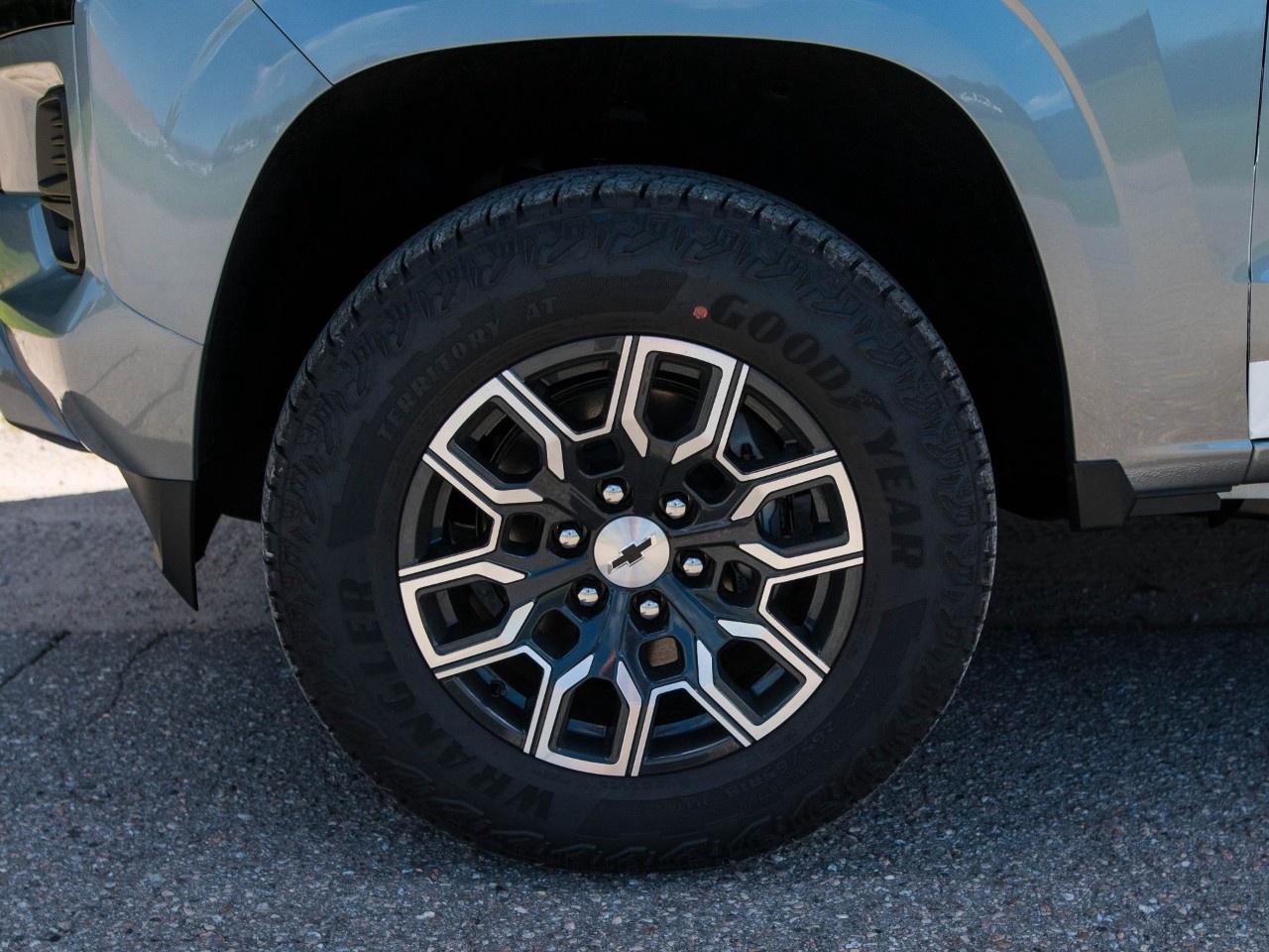2026 Chevrolet Colorado Crew Cab Short Box 4-Wheel Drive Z71 Photo