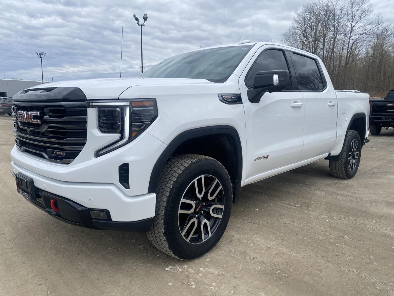 2025 GMC Sierra 1500 Crew Cab Short Box 4-Wheel Drive AT4 Photo5