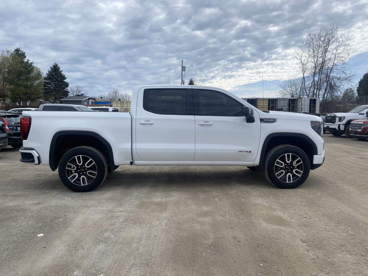 2025 GMC Sierra 1500 Crew Cab Short Box 4-Wheel Drive AT4 Photo